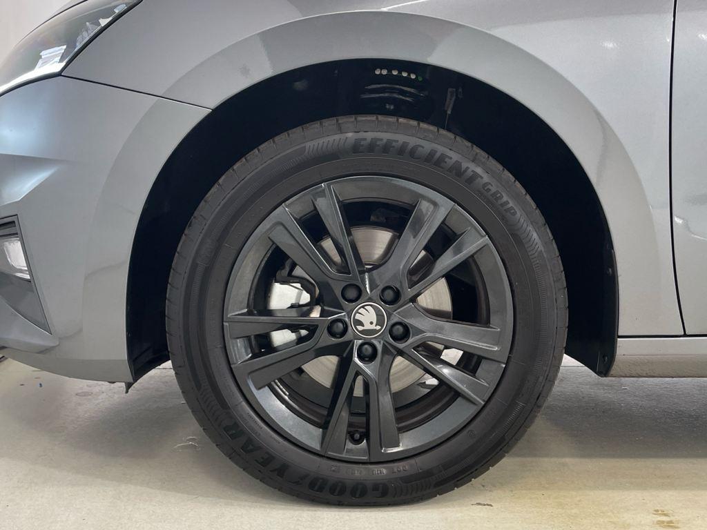 Skoda Fabia 1.0 TSI Design 85 KW (115 CV) - 7