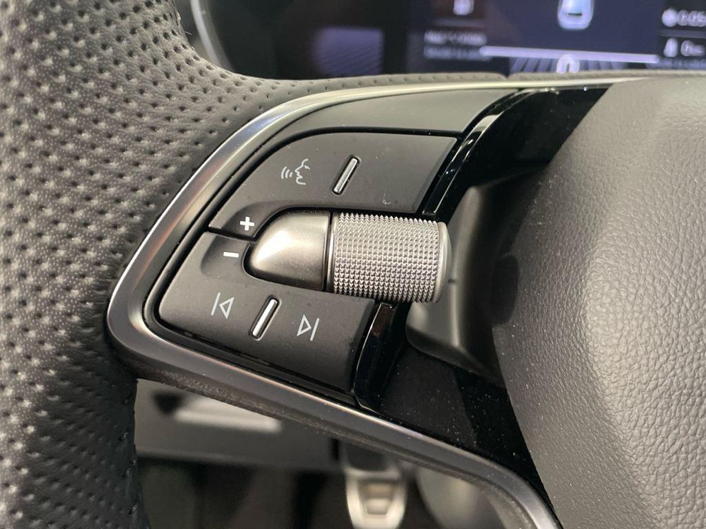 Skoda Fabia 1.0 TSI Design 85 KW (115 CV) - 8