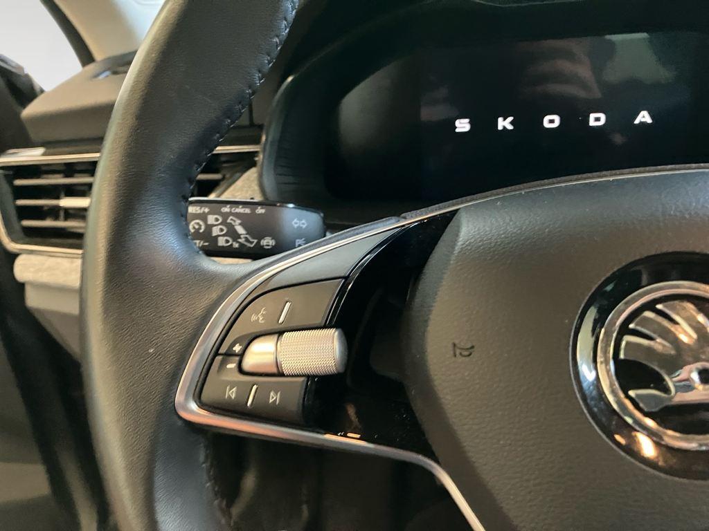 Skoda Kamiq 1.0 TSI Selection 85 kW (115 CV) - 8