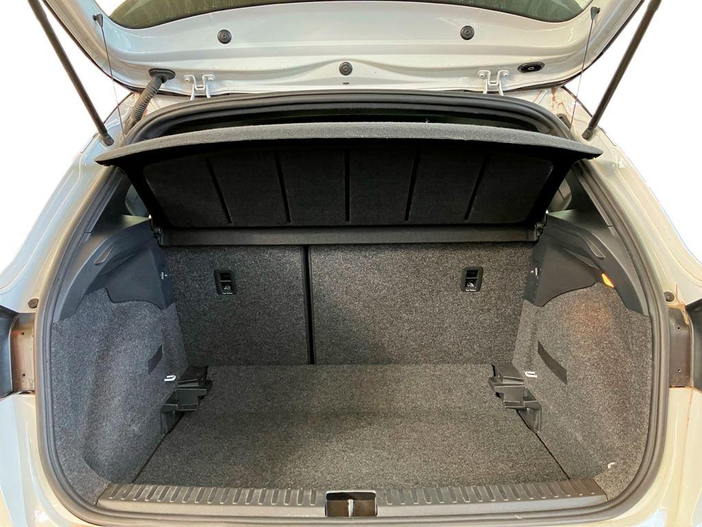 SEAT Arona 1.0 TSI S&S Xperience XS 81 kW (110 CV) - 6