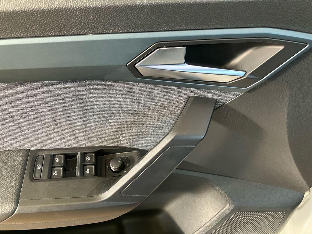 SEAT Arona 1.0 TSI S&S Xperience XS 81 kW (110 CV) - 11