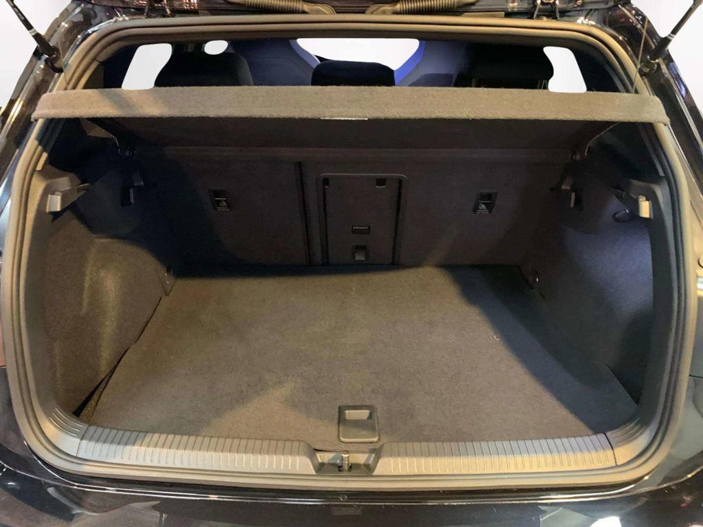 Volkswagen Golf GTE 1.4 TSI 180 kW (245 CV) DSG - 6