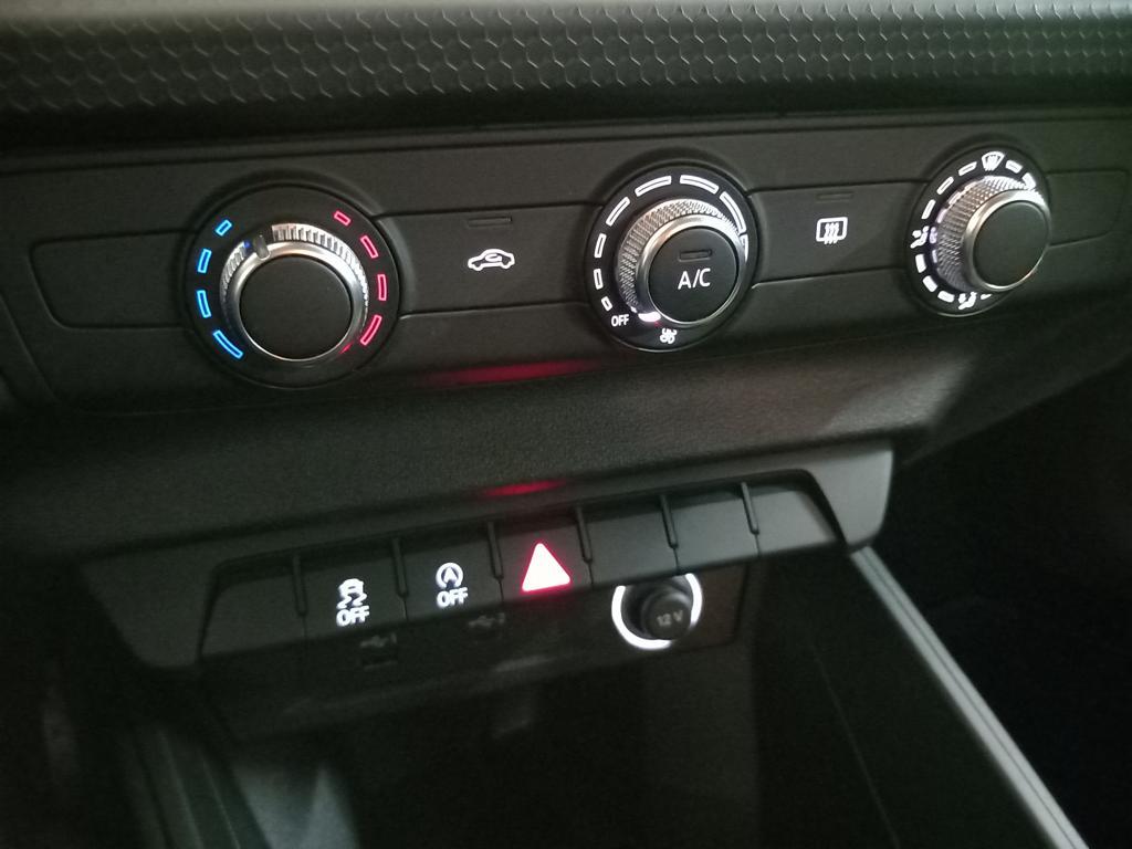 Audi A1 Sportback Advanced 25 TFSI 70 kW (95 CV) - 11