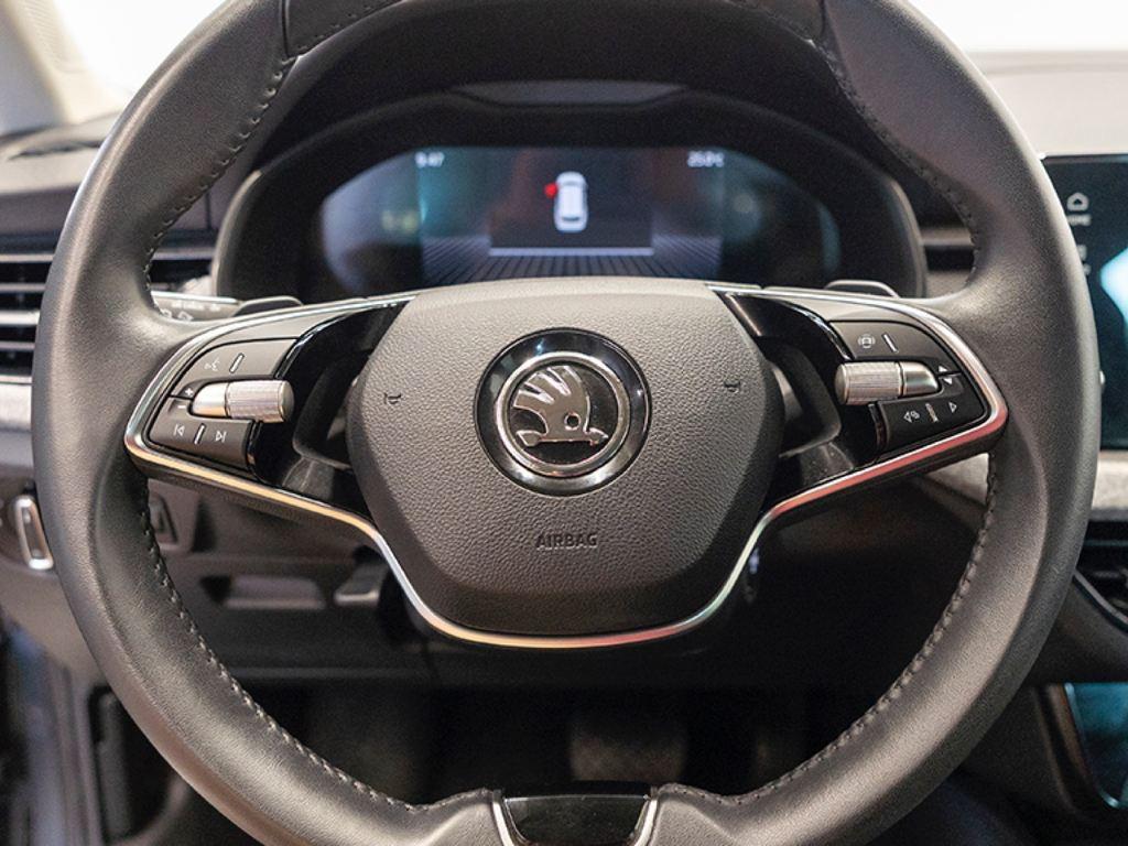 Skoda Kamiq 1.0 TSI Selection DSG 85 kW (115 CV) - 8