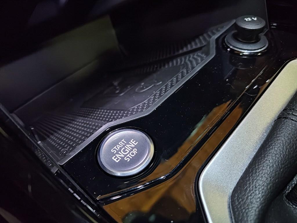 Volkswagen T-Roc Dark Line 1.0 TSI 85 kW (115 CV) - 16