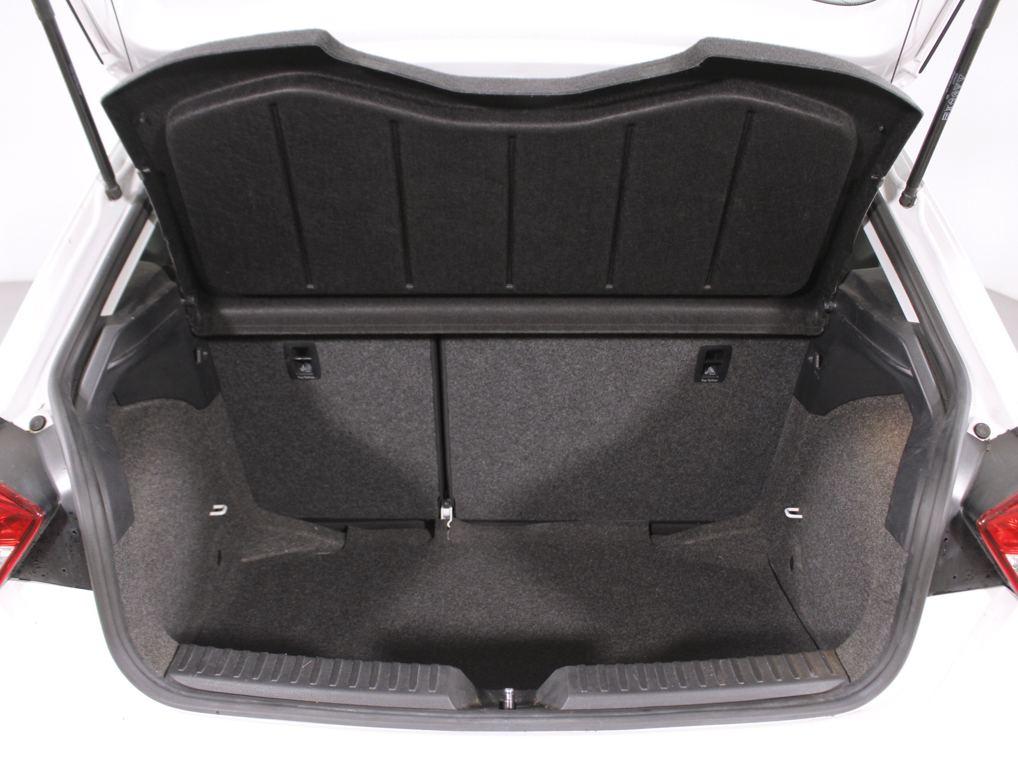 SEAT Ibiza 1.0 MPI Reference Plus 59 kW (80 CV) - 6