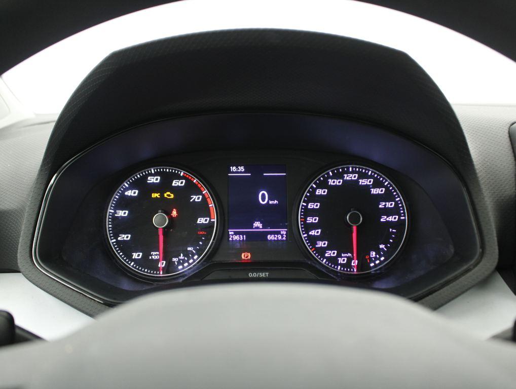 SEAT Ibiza 1.0 MPI Reference Plus 59 kW (80 CV) - 8