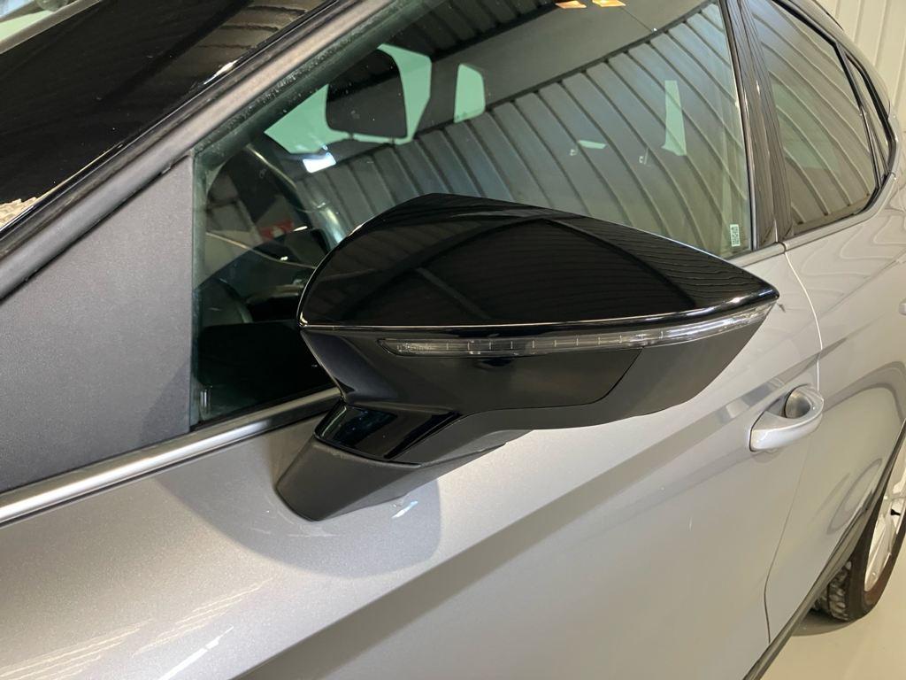 SEAT Arona 1.0 TSI Xperience XL DSG 81 kW (110 CV) - 19