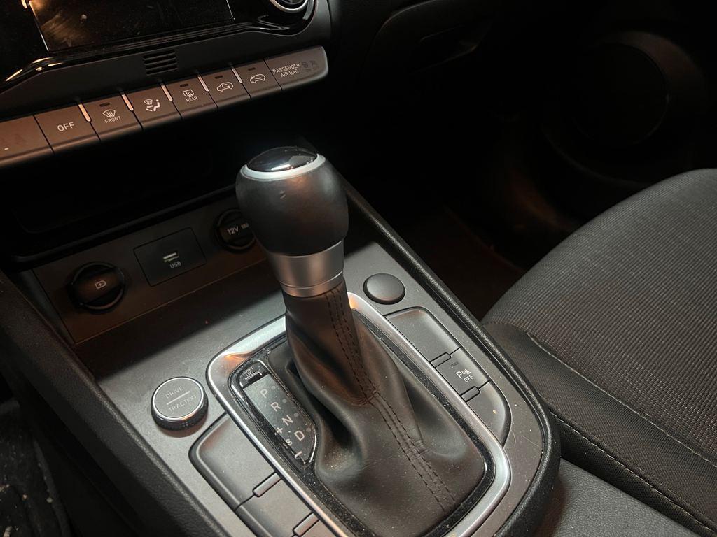 Hyundai Kona 1.0 TGDi Maxx 4x2 DCT 88 kW (120 CV) - 13