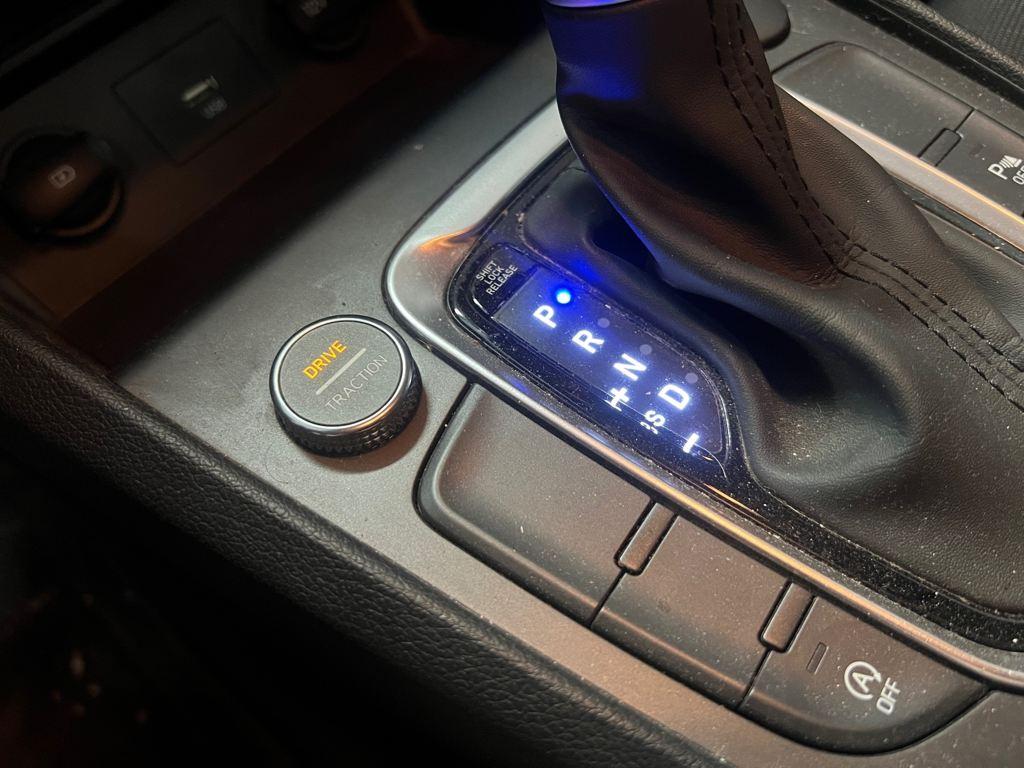 Hyundai Kona 1.0 TGDi Maxx 4x2 DCT 88 kW (120 CV) - 16