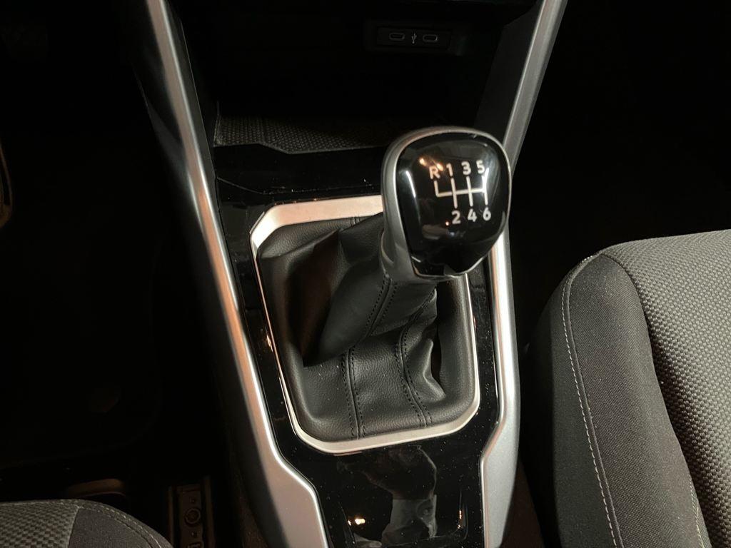 Volkswagen T-Roc Life 1.0 TSI 85 kW (115 CV) - 12