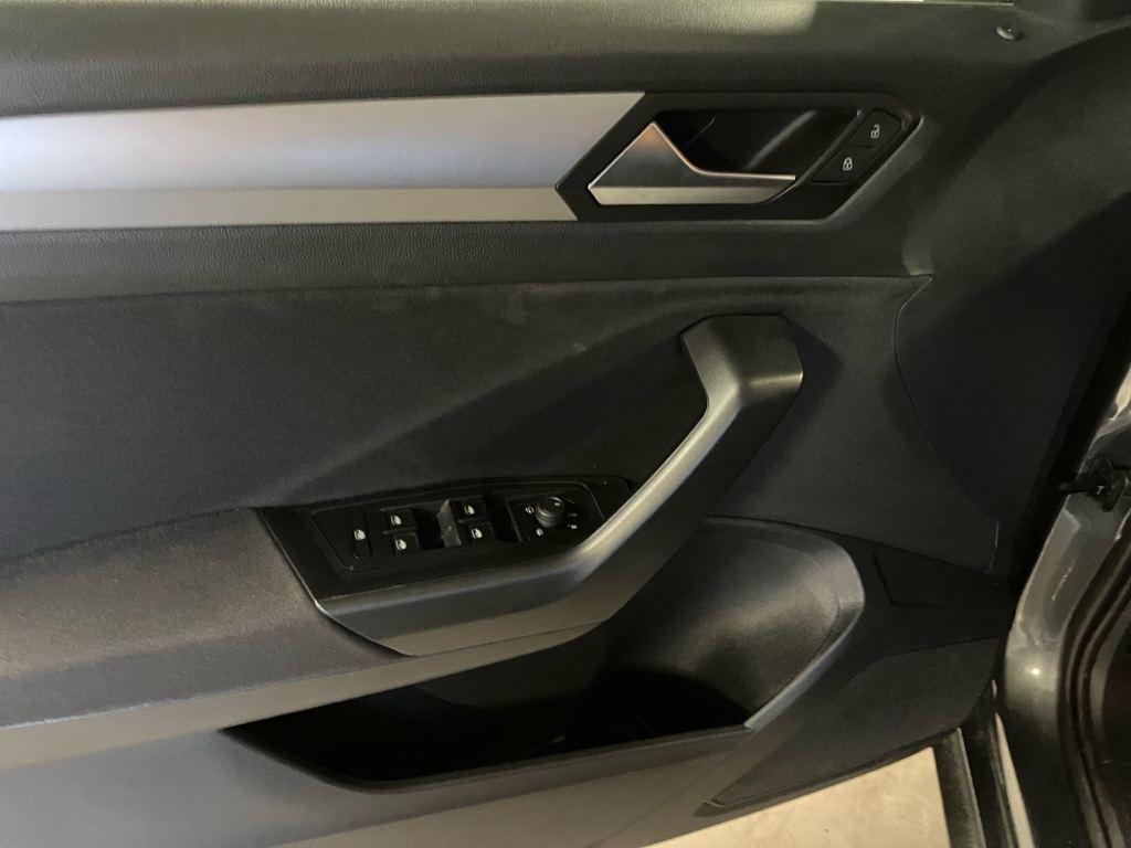 Volkswagen T-Roc Life 1.0 TSI 85 kW (115 CV) - 17