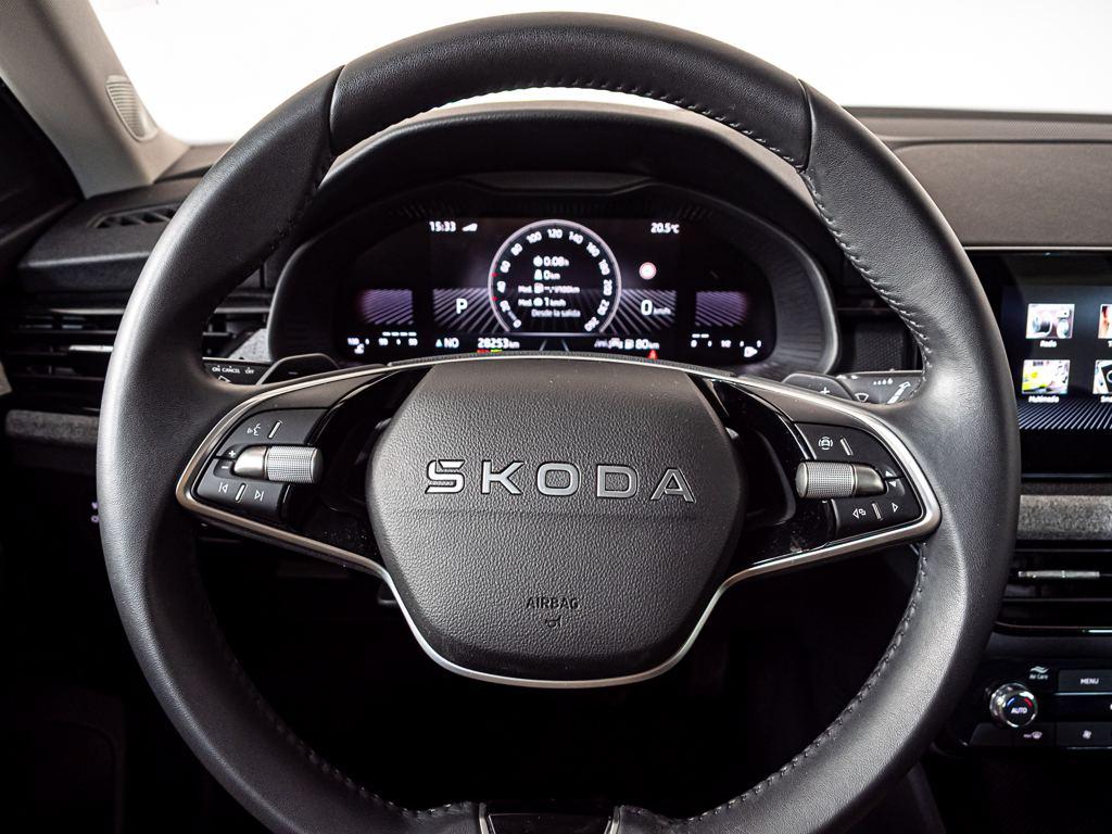 Skoda Kamiq 1.0 TSI Selection DSG 85 kW (115 CV) - 9