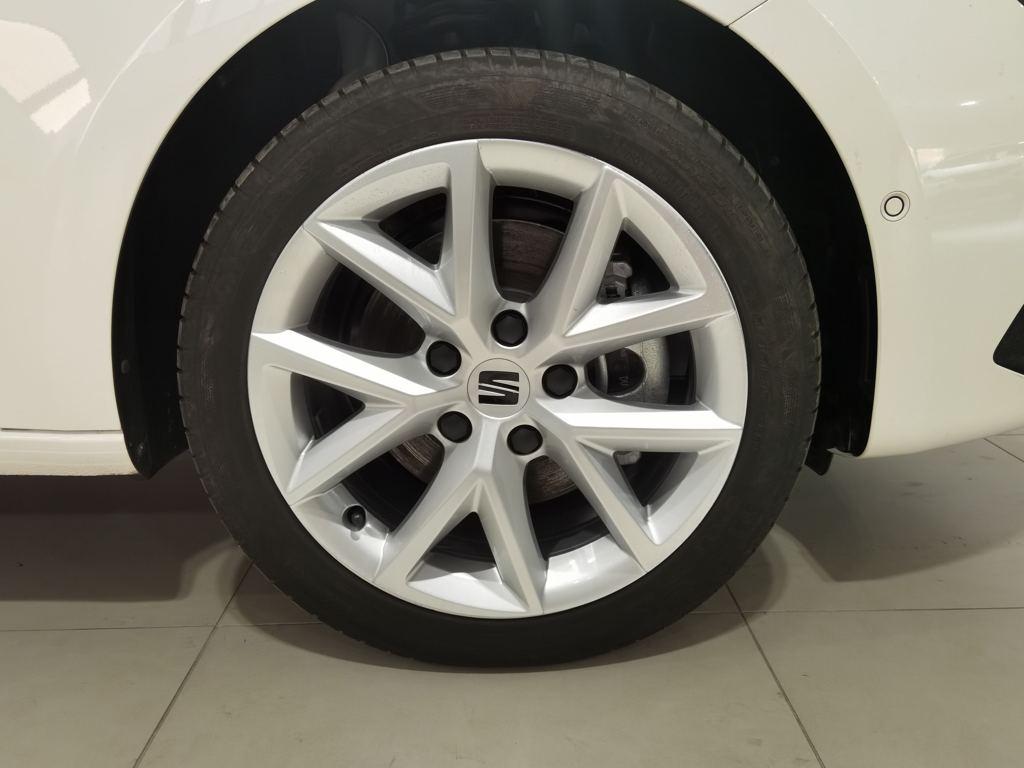 SEAT León 1.5 eTSI Style 25 Aniversario DSG 85 kW (116 CV) - 7