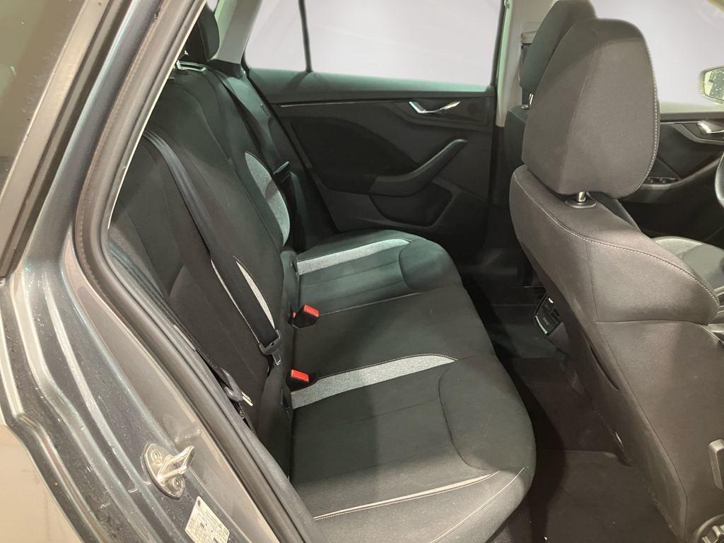 Skoda Kamiq 1.0 TSI Selection 85 kW (115 CV) - 5