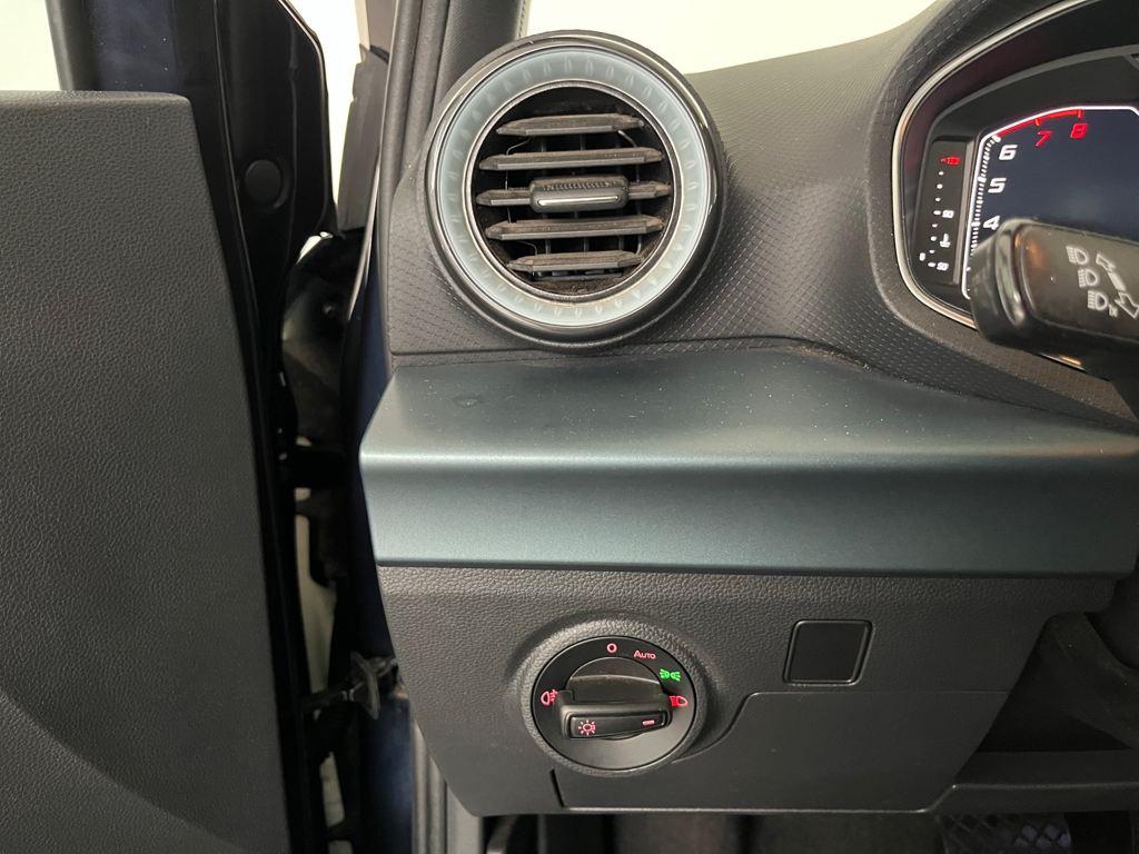 SEAT Arona 1.0 TSI Xperience XL DSG 81 kW (110 CV) - 13