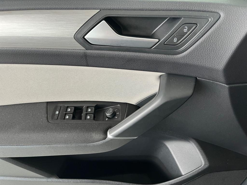 Volkswagen Touran Life 1.5 TSI 110 kW (150 CV) - 12
