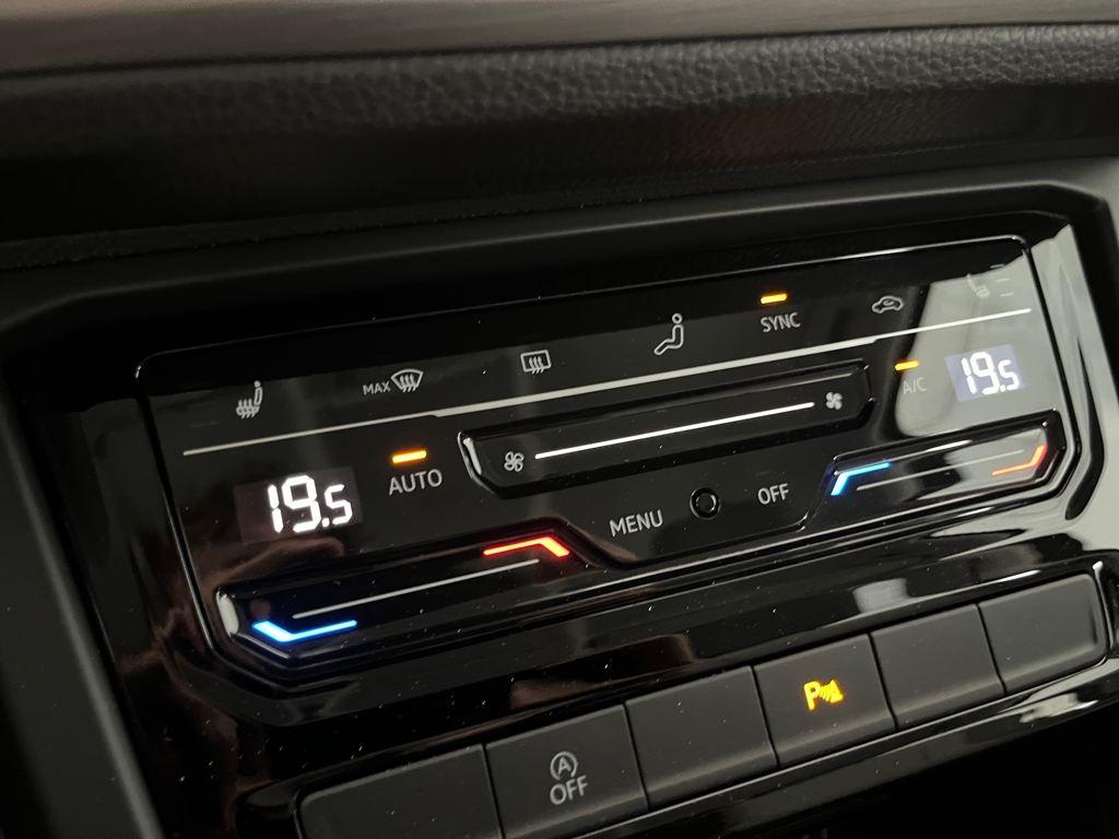 Volkswagen Touran Life 1.5 TSI 110 kW (150 CV) - 17