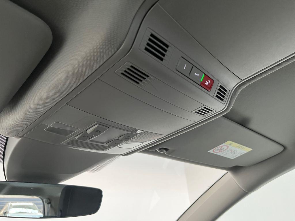 Volkswagen Touran Life 1.5 TSI 110 kW (150 CV) - 19