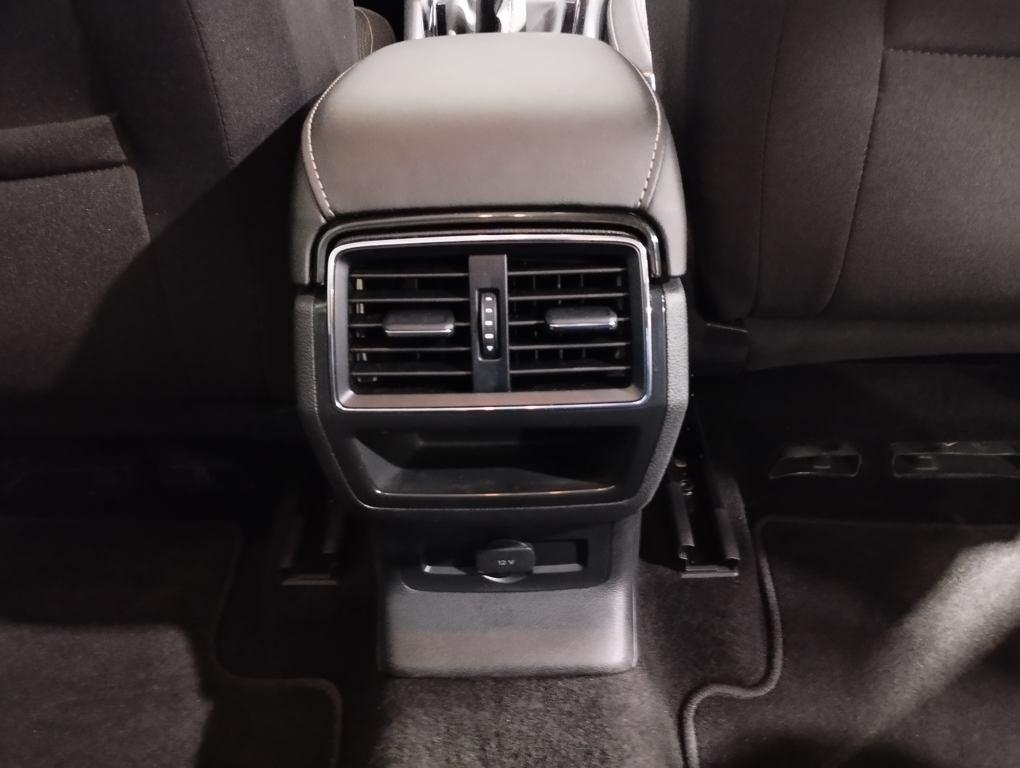 Skoda Karoq 1.0 TSI Ambition 81 kW (110 CV) - 10