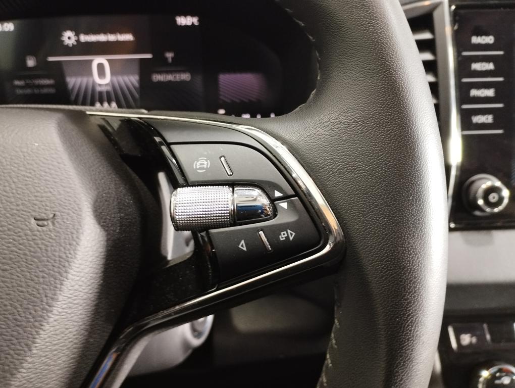 Skoda Karoq 1.0 TSI Ambition 81 kW (110 CV) - 14