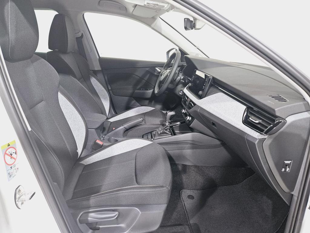 Skoda Kamiq 1.0 TSI Selection DSG 85 kW (115 CV) - 4