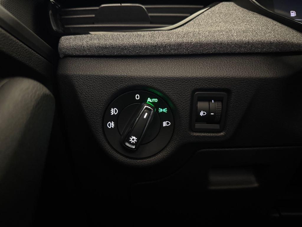 Skoda Kamiq 1.0 TSI Selection DSG 85 kW (115 CV) - 14