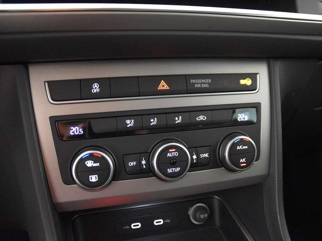 SEAT Ateca 2.0 TDI S&S X-Perience XM DSG 110 kW (150 CV) - 10