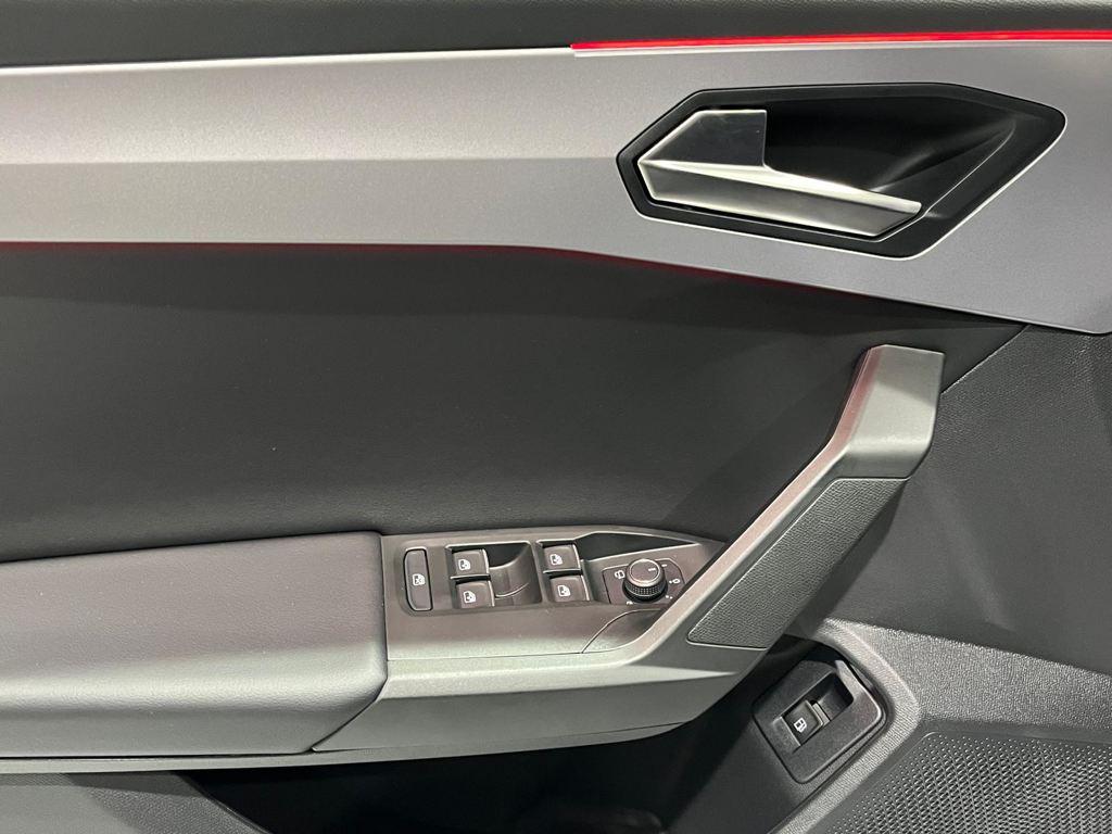 SEAT León 1.5 TSI e-Hybrid FR XM DSG 150 kW (204 CV) - 17