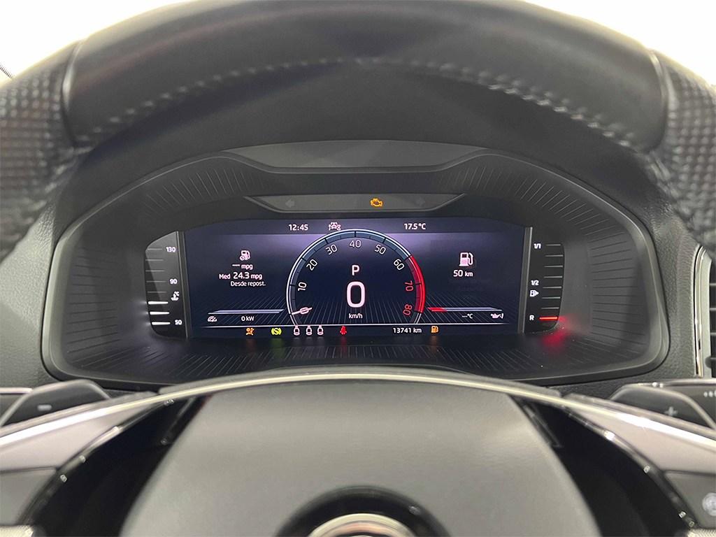 Skoda Karoq 1.5 TSI ACT Design DSG 110 kW (150 CV) - 12