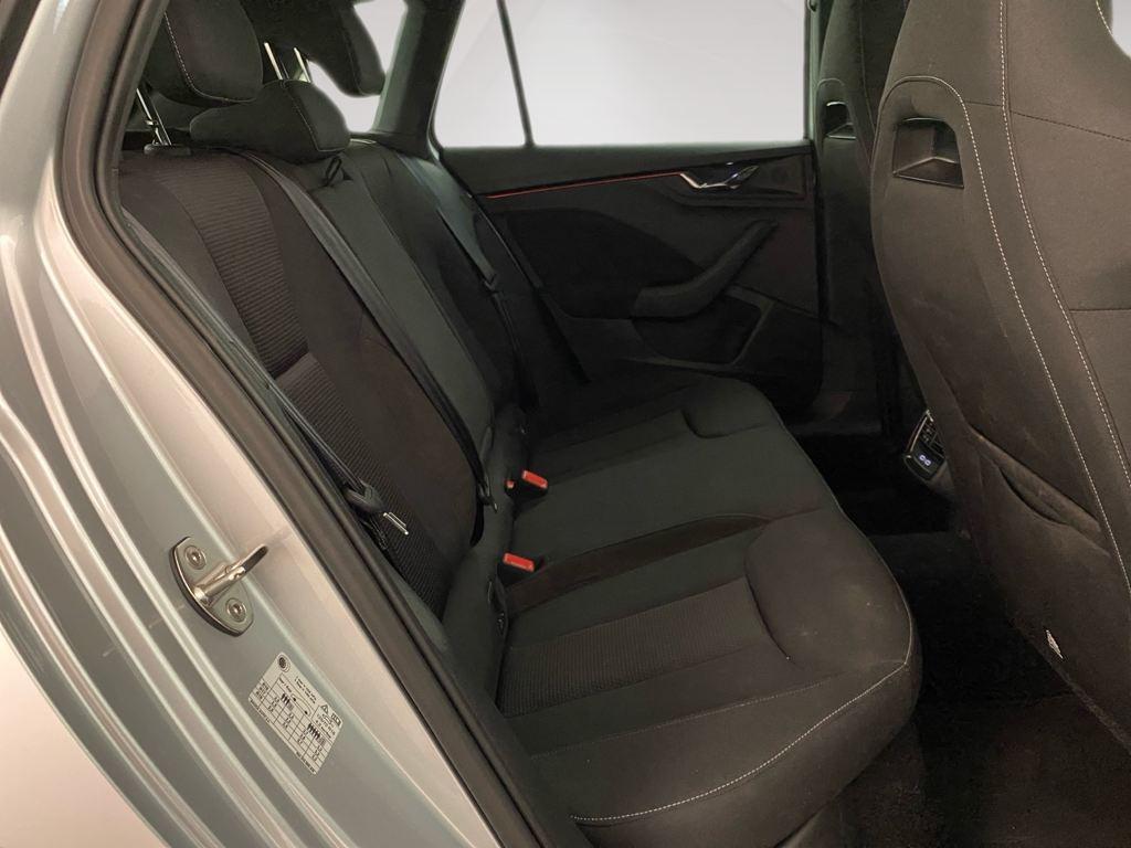 Skoda Kamiq 1.0 TSI Design 85 kW (115 CV) - 5