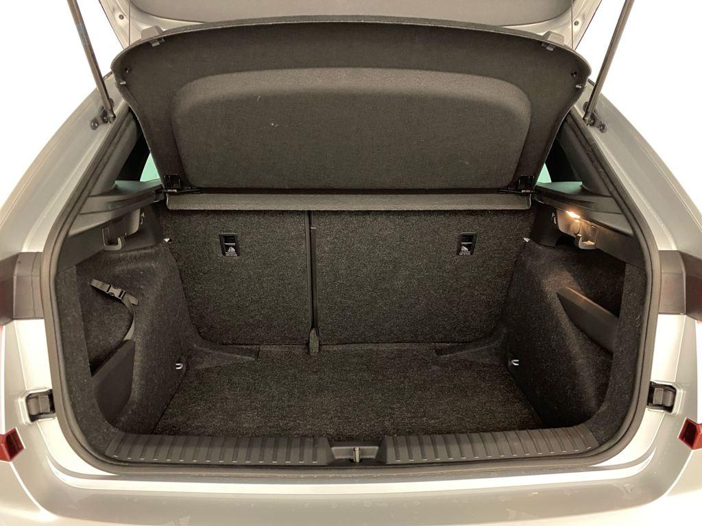 Skoda Kamiq 1.0 TSI Design 85 kW (115 CV) - 6