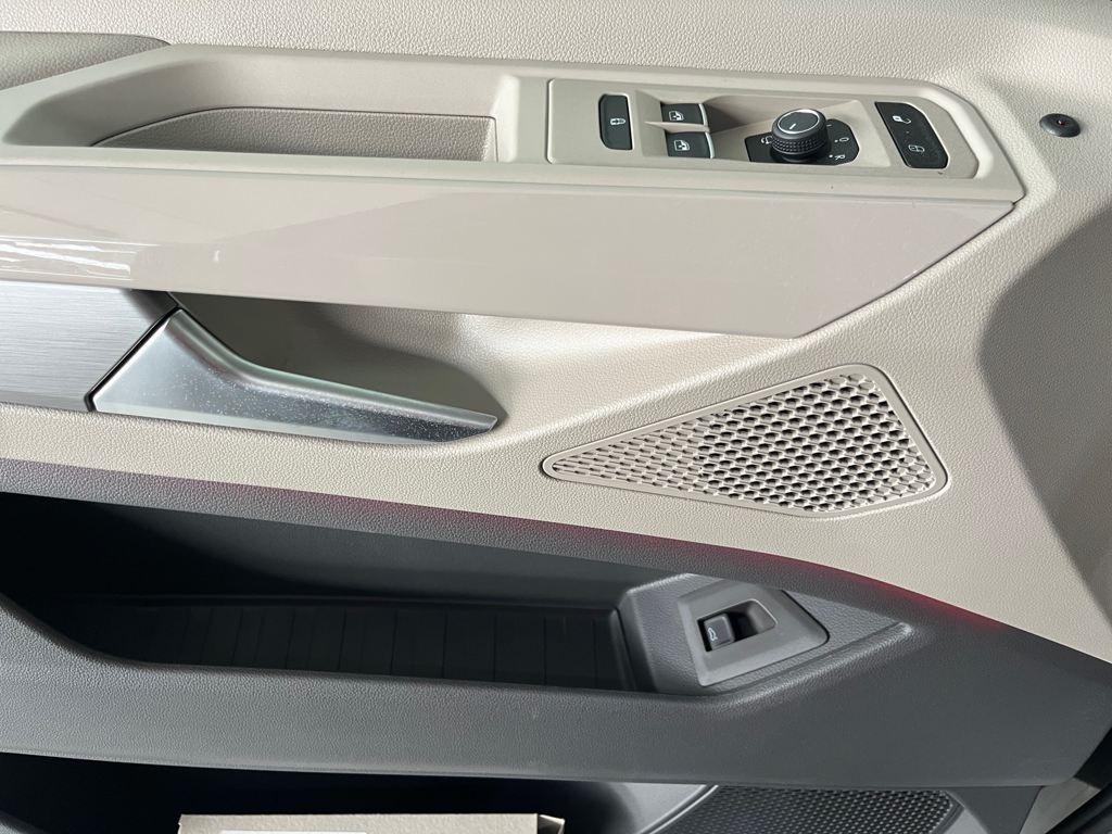 Volkswagen Multivan Style Batalla Corta 2.0 TDI 110 kW (150 CV) DSG - 12