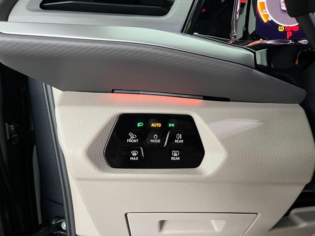 Volkswagen Multivan Style Batalla Corta 2.0 TDI 110 kW (150 CV) DSG - 13