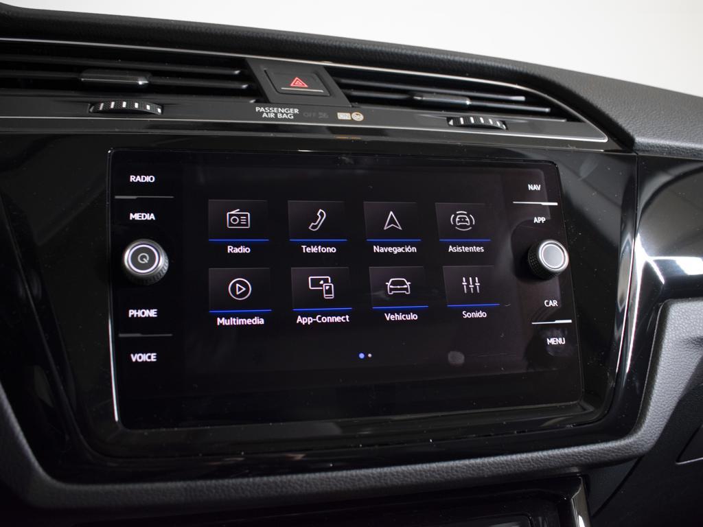 Volkswagen Touran R-Line 1.5 TSI 110 kW (150 CV) DSG - 11