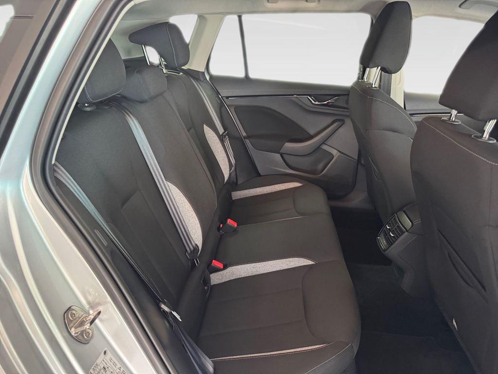 Skoda Kamiq 1.0 TSI Selection DSG 85 kW (115 CV) - 5