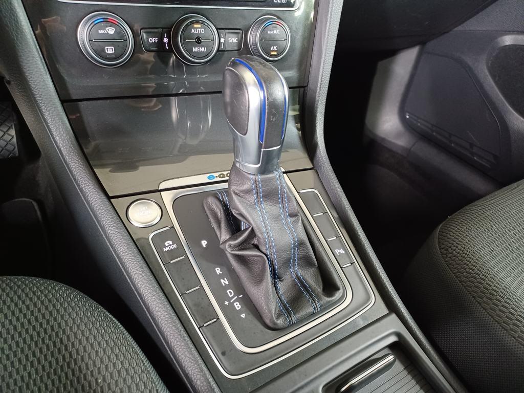 Volkswagen e-Golf ePower 100 kW (136 CV) - 17