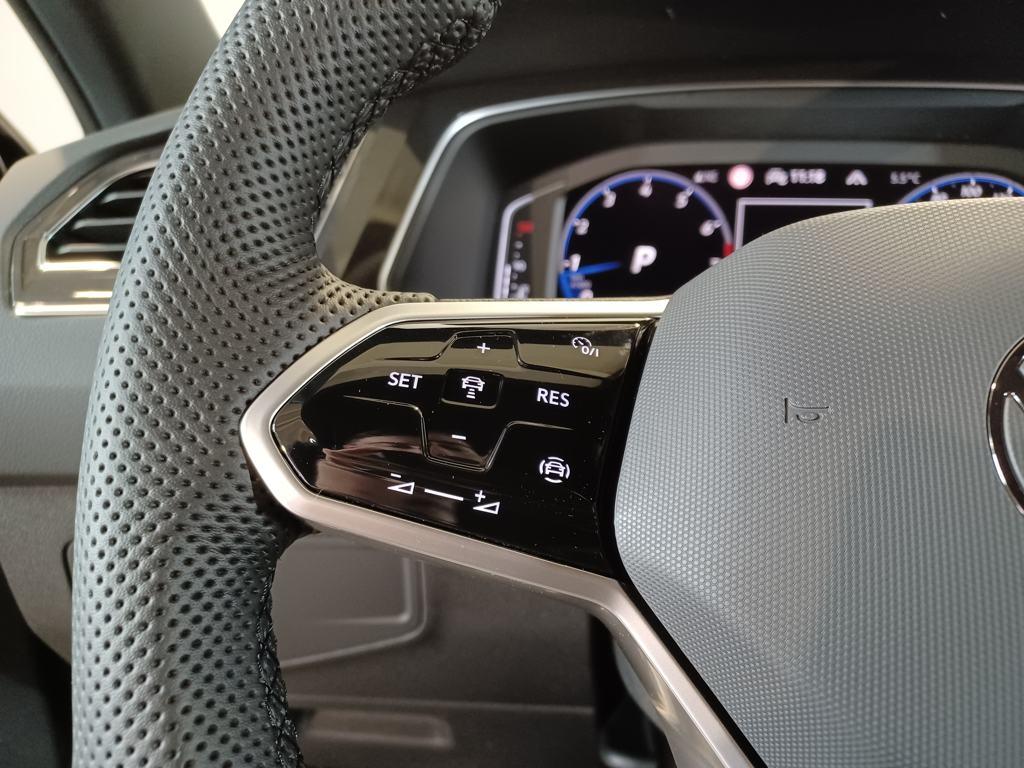 Volkswagen Tiguan R-Line 2.0 TDI 110 kW (150 CV) DSG - 8