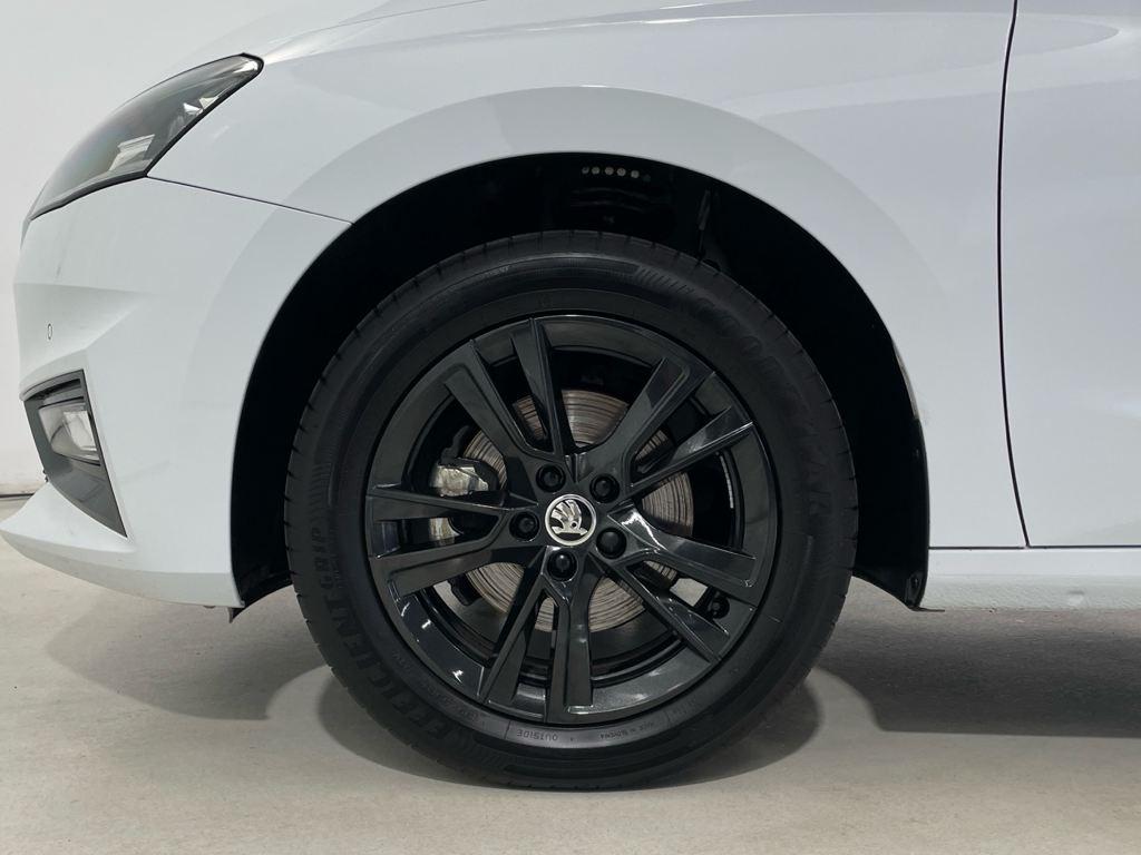 Skoda Fabia 1.0 TSI Design 85 KW (115 CV) - 7