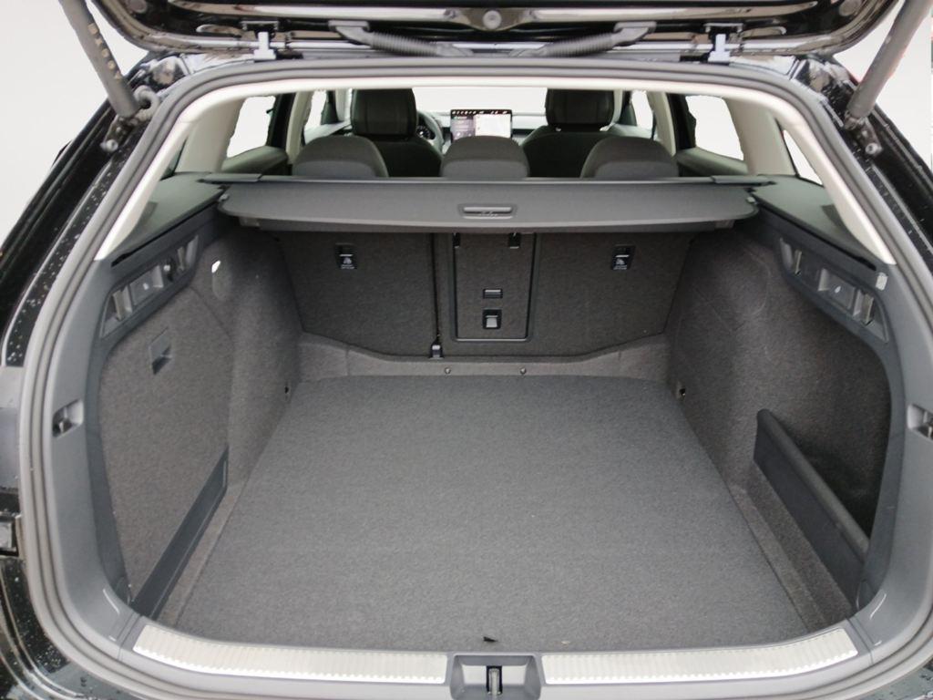 Skoda Superb Combi 2.0 TDI Selection DSG 110 kW (150 CV) - 6