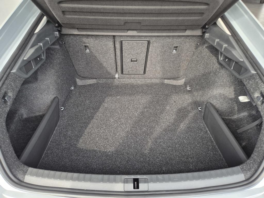 Skoda Octavia 2.0 TDI Design DSG 110 kW (150 CV) - 6