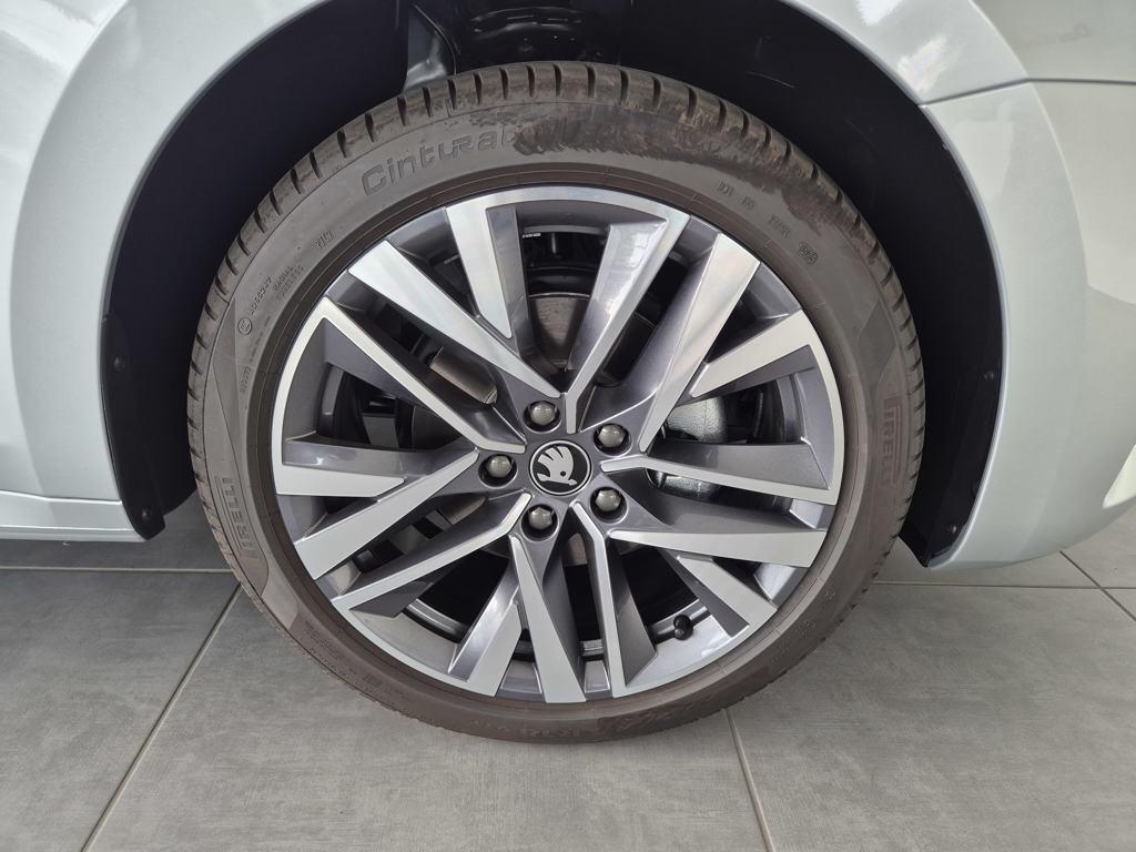 Skoda Octavia 2.0 TDI Design DSG 110 kW (150 CV) - 7