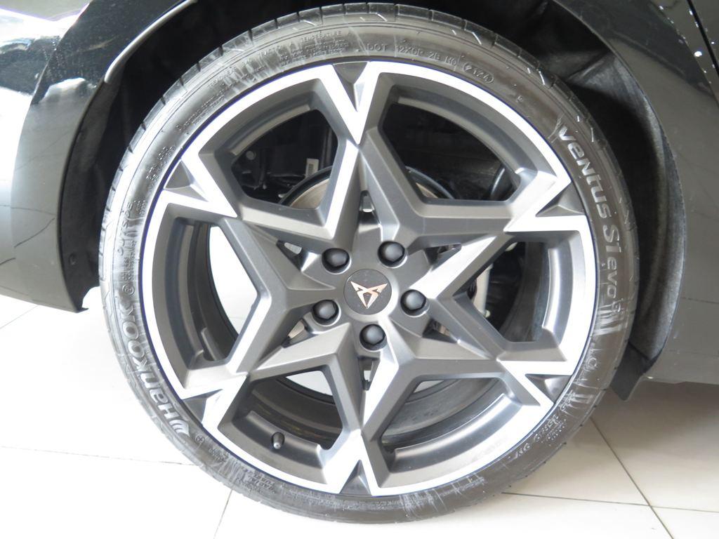 CUPRA Leon Sportstourer 1.5 eTSI DSG 110 kW (150 CV)  - 7