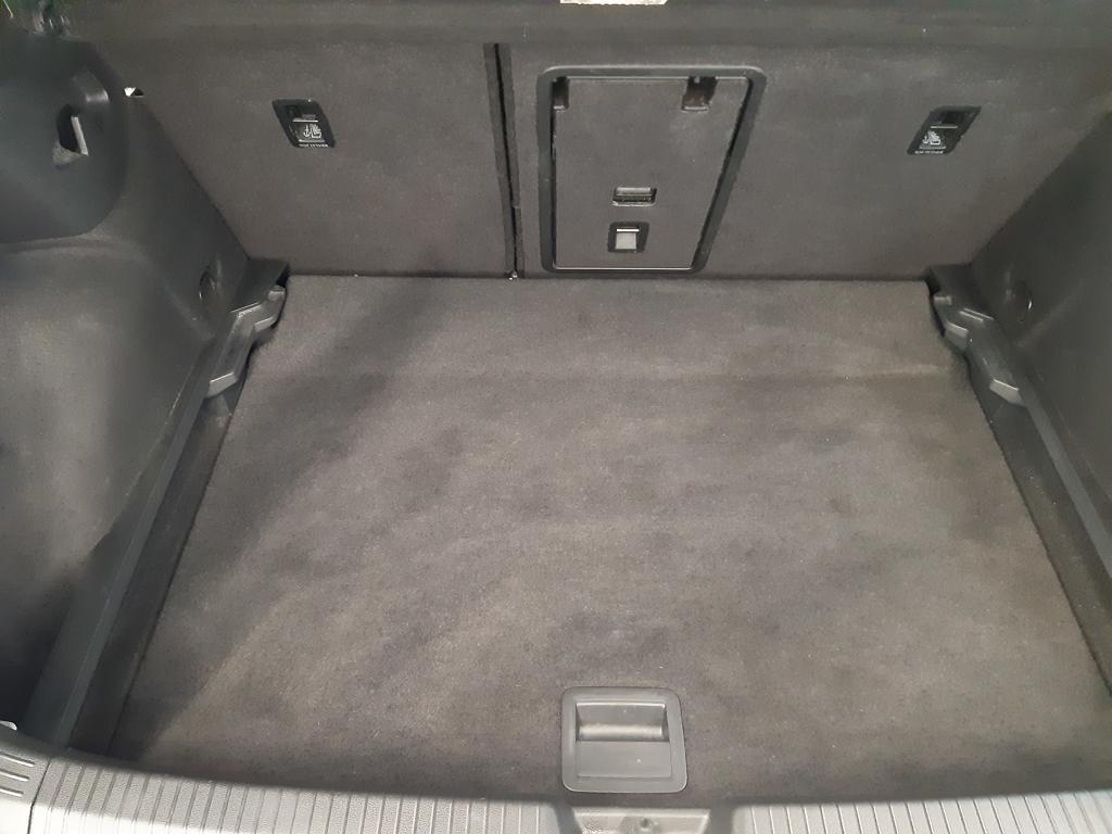 Volkswagen Golf 2.0 TDI 85 kW (115 CV) - 6