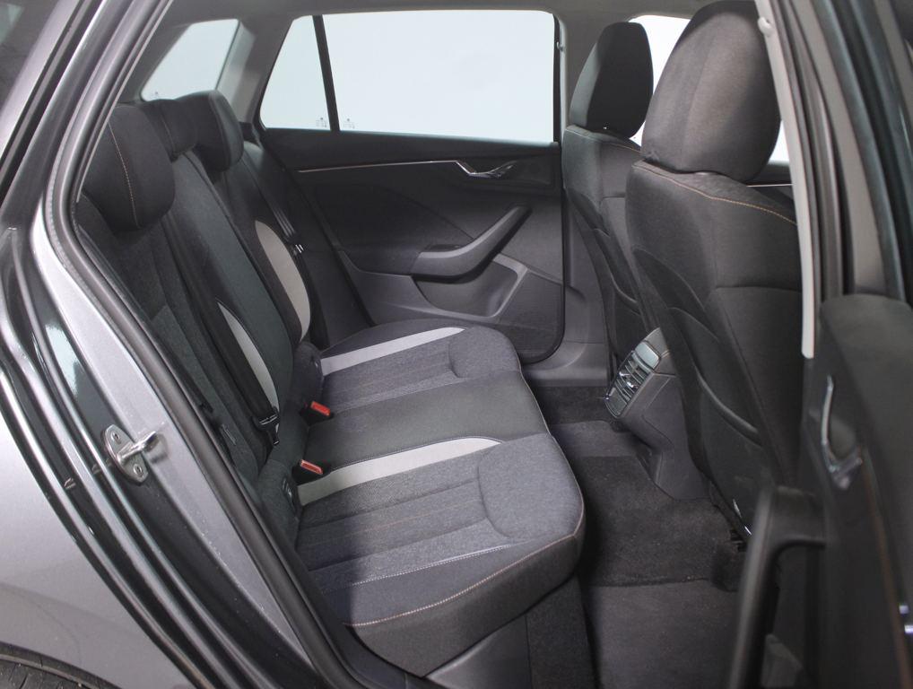 Skoda Kamiq 1.5 TSI Style 110 kW (150 CV) - 5