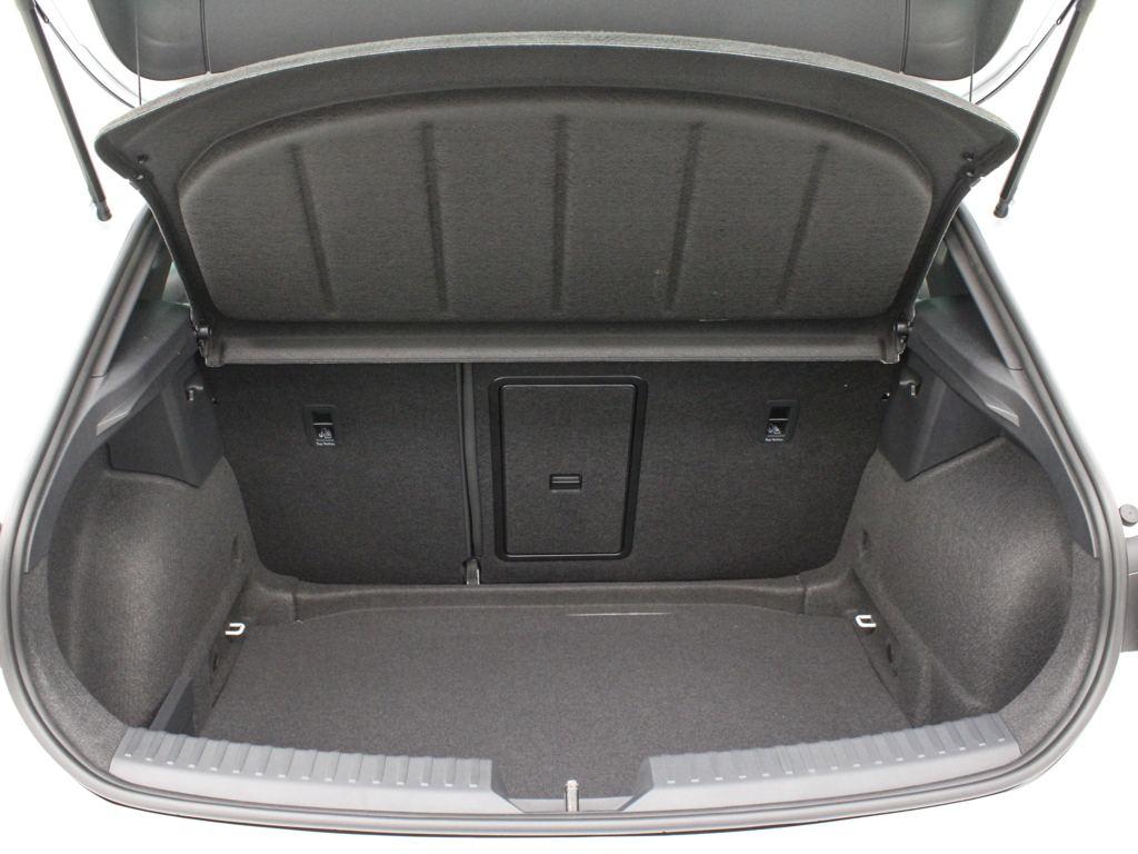 SEAT León 1.5 TSI S&S FR Special Edition 85 kW (116 CV) - 6