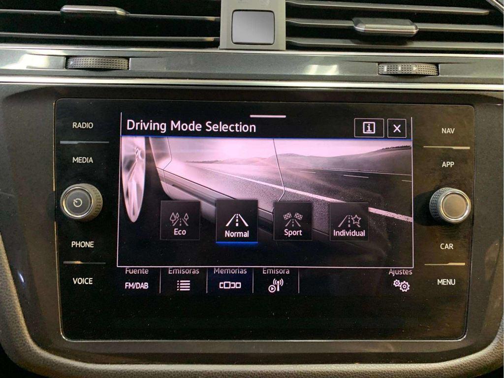 Volkswagen Tiguan Allspace R-Line 2.0 TDI 110 kW (150 CV) DSG - 10