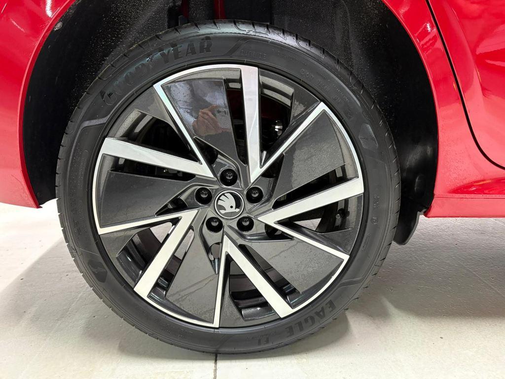 Skoda Kamiq 1.0 TSI Design DSG 85 kW (115 CV) - 7