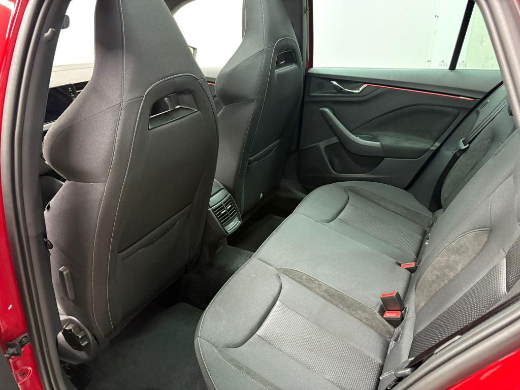 Skoda Kamiq 1.0 TSI Design DSG 85 kW (115 CV) - 9