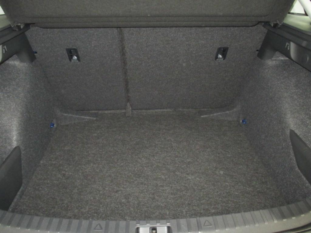 Skoda Scala 1.0 TSI Selection 70 kW (95 CV) - 6